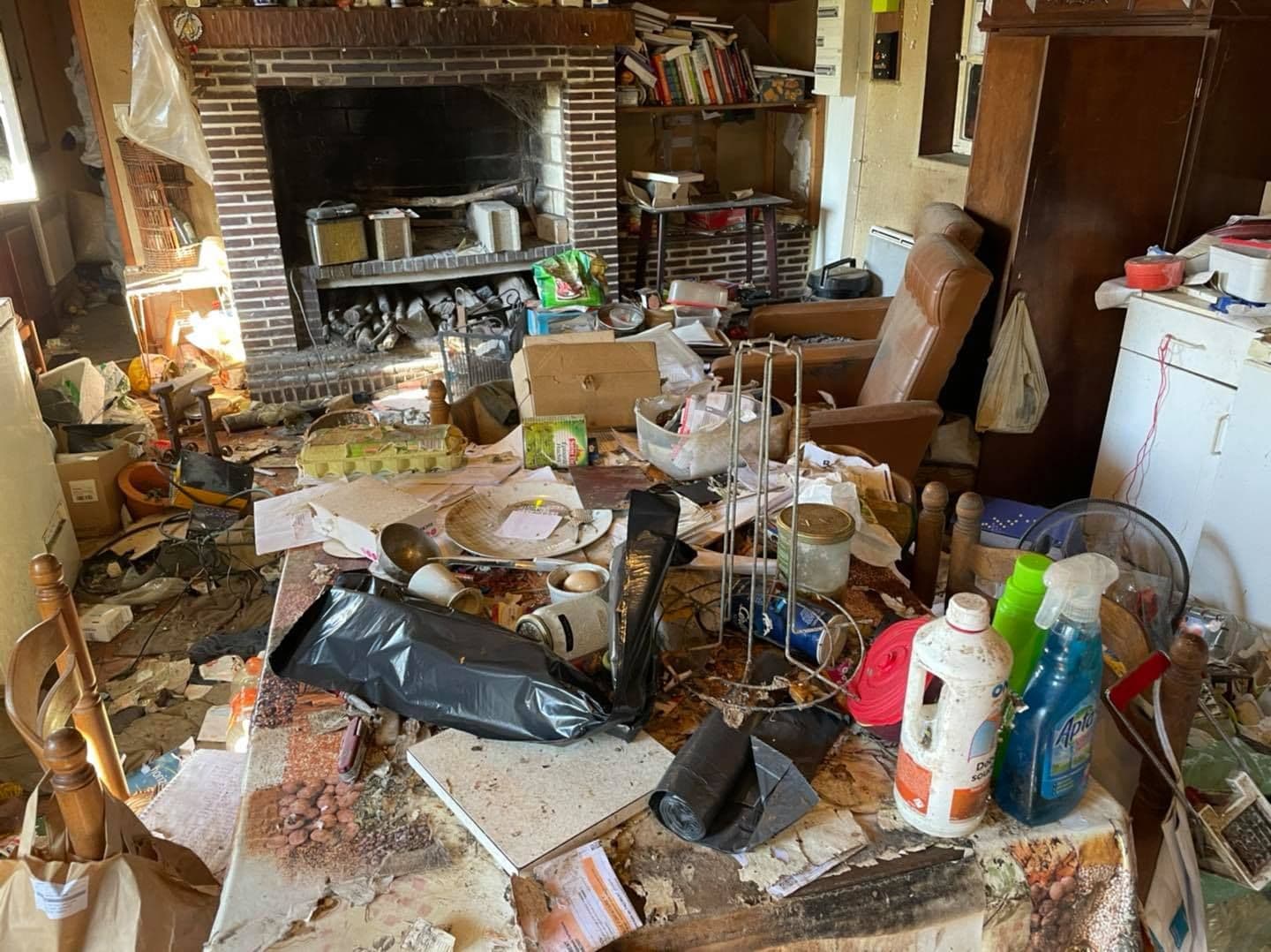 Débarras d'un logement touché par le syndrome de Diogène à Bruxelles